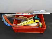 Grote partij gereedschap - afbeelding 1 van  4