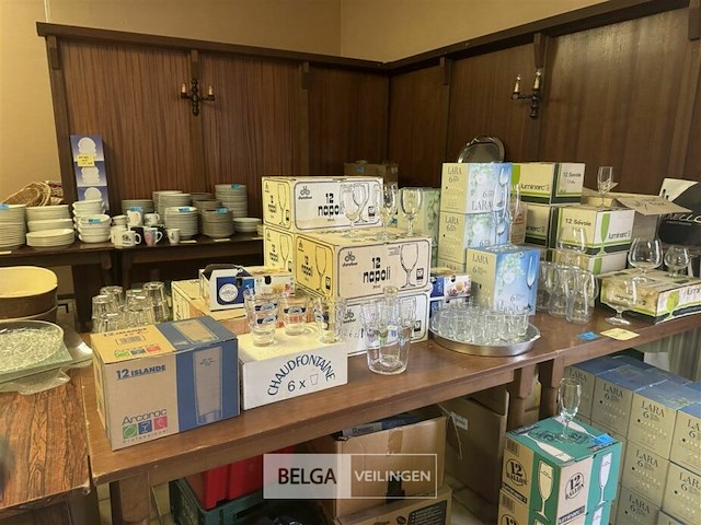 Grote partij glazen - afbeelding 1 van  11