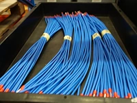 Grote partij grijpbakken elektrische kabels - afbeelding 7 van  31