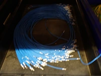 Grote partij grijpbakken elektrische kabels - afbeelding 9 van  31