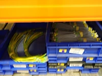 Grote partij grijpbakken elektrische kabels - afbeelding 13 van  31
