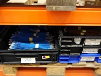 Grote partij grijpbakken elektrische kabels - afbeelding 15 van  31