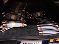 Grote partij grijpbakken elektrische kabels - afbeelding 16 van  31