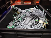 Grote partij grijpbakken elektrische kabels - afbeelding 17 van  31
