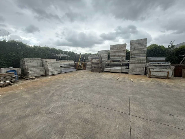 Grote partij heunnebeck bekistingsmateriaal - afbeelding 12 van  30