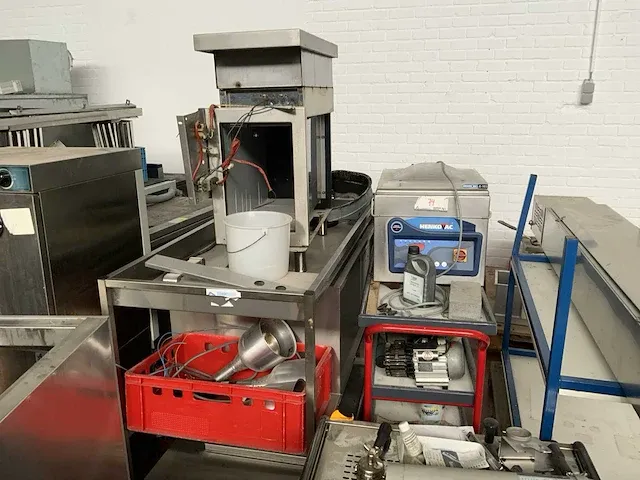 Grote partij horeca apparatuur - afbeelding 3 van  21