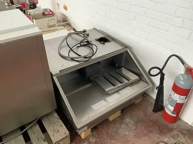 Grote partij horeca apparatuur - afbeelding 12 van  21