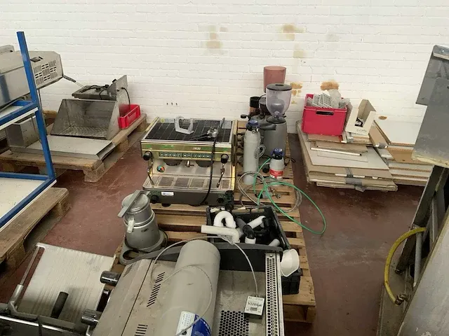 Grote partij horeca apparatuur - afbeelding 19 van  21