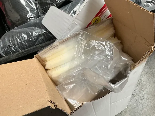 Grote partij horeca materialen - afbeelding 31 van  63