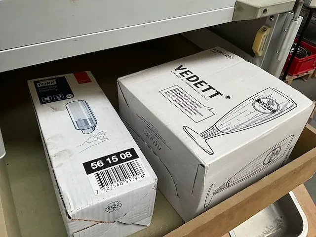 Grote partij horeca materialen - afbeelding 34 van  63