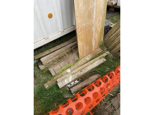 Grote partij hout - afbeelding 4 van  15