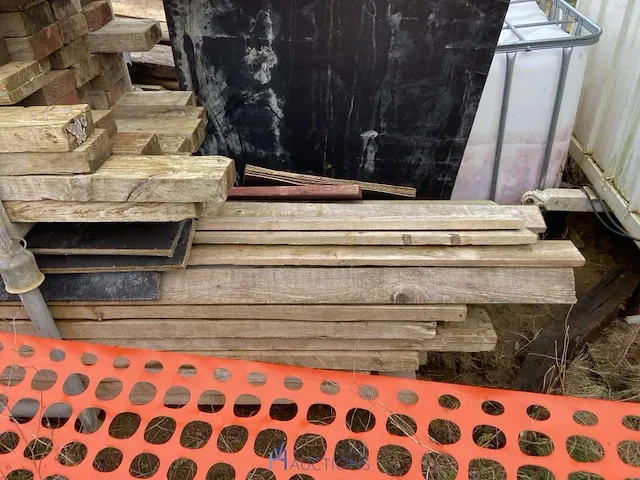Grote partij hout - afbeelding 13 van  15