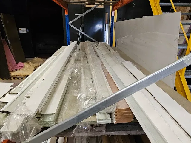 Grote partij hout - afbeelding 4 van  37