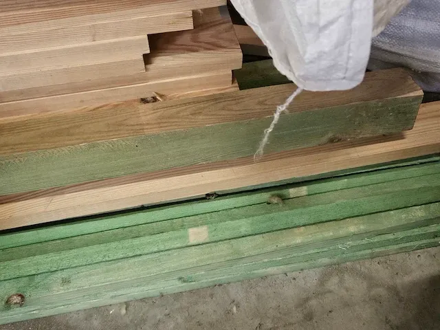 Grote partij hout - afbeelding 11 van  37