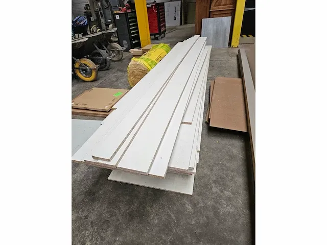 Grote partij hout - afbeelding 1 van  37