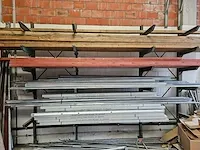 Grote partij hout - afbeelding 24 van  37