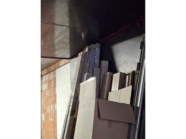 Grote partij hout - afbeelding 30 van  37