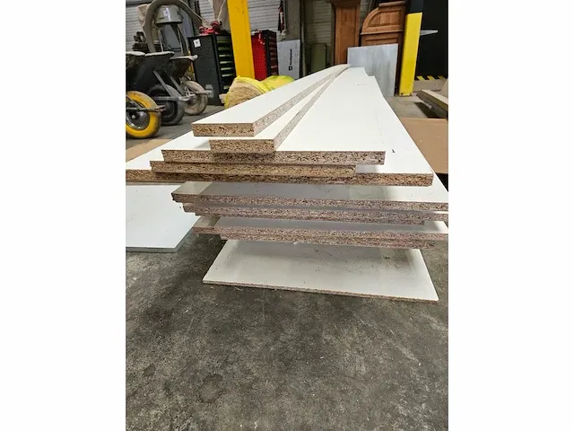 Grote partij hout - afbeelding 23 van  37