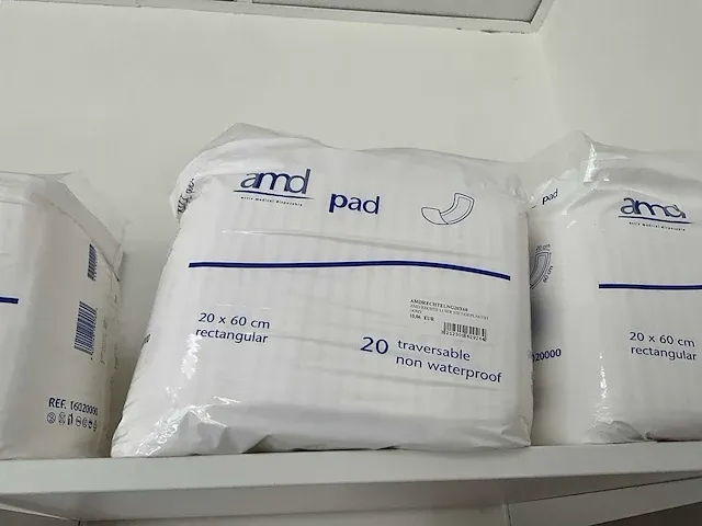 Grote partij incontinentiemateriaal - afbeelding 25 van  37