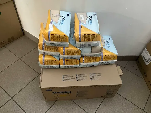 Grote partij incontinentiemateriaal - afbeelding 23 van  37