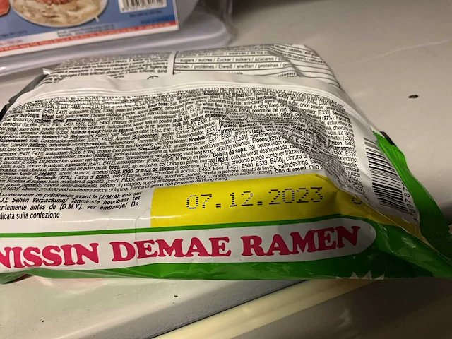 Grote partij instant noodles, plm 1600 stuks - afbeelding 12 van  12