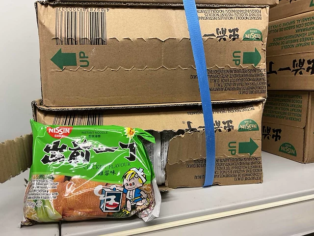 Grote partij instant noodles, plm 1600 stuks - afbeelding 9 van  12