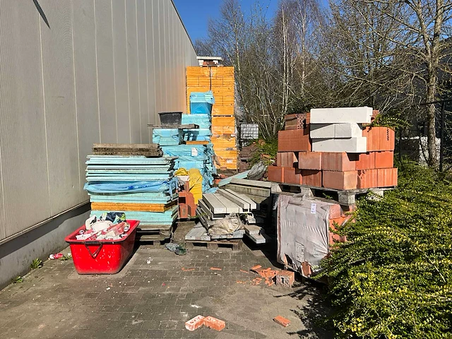 Grote partij isolatie en bouwmaterialen - afbeelding 1 van  10