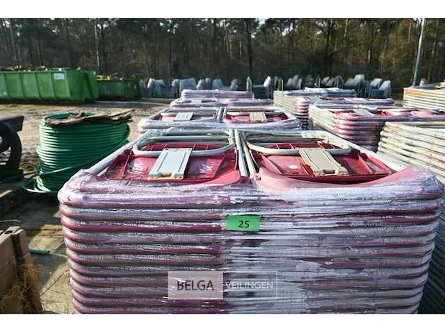 Grote partij klapstoelen - afbeelding 2 van  5