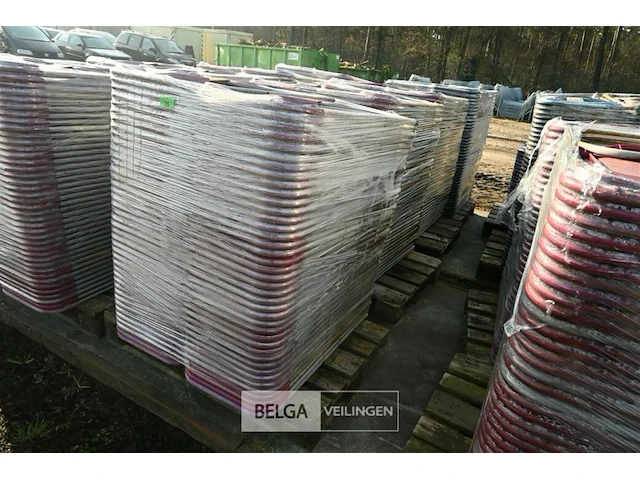 Grote partij klapstoelen - afbeelding 1 van  5