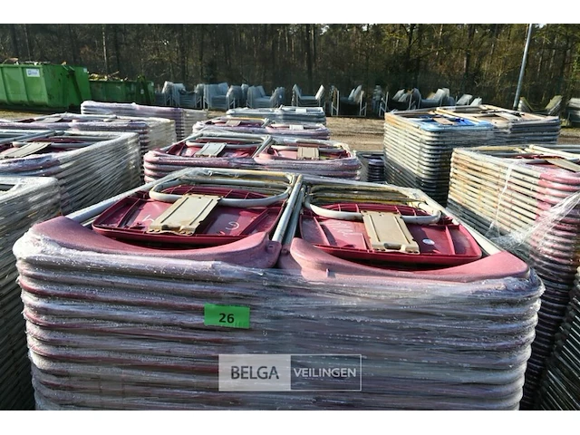 Grote partij klapstoelen - afbeelding 2 van  5