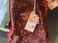 Grote partij kleding, schoenen en accescoires 5100 stuks - afbeelding 10 van  32