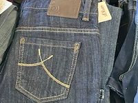 Grote partij kleding, schoenen en accescoires 5100 stuks - afbeelding 11 van  32