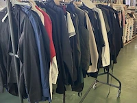 Grote partij kleding, schoenen en accescoires 5100 stuks - afbeelding 12 van  32
