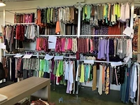 Grote partij kleding, schoenen en accescoires 5100 stuks - afbeelding 31 van  32