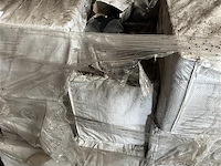 Grote partij kleine kraaltjes, (zonder pallet) - afbeelding 2 van  2