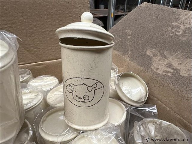 Grote partij kleine potjes, (zonder pallet) - afbeelding 1 van  3