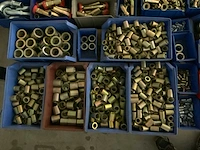 Grote partij koppelingen voor hydraulische slangen - afbeelding 3 van  31
