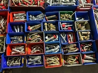 Grote partij koppelingen voor hydraulische slangen - afbeelding 14 van  31
