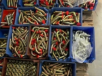 Grote partij koppelingen voor hydraulische slangen - afbeelding 29 van  31