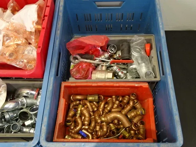 Grote partij koppelstukken - afbeelding 8 van  9