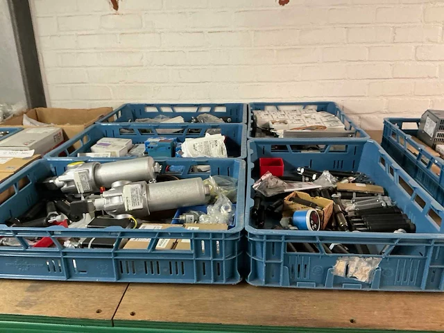 Grote partij machinebouw-toebehoren - afbeelding 11 van  18