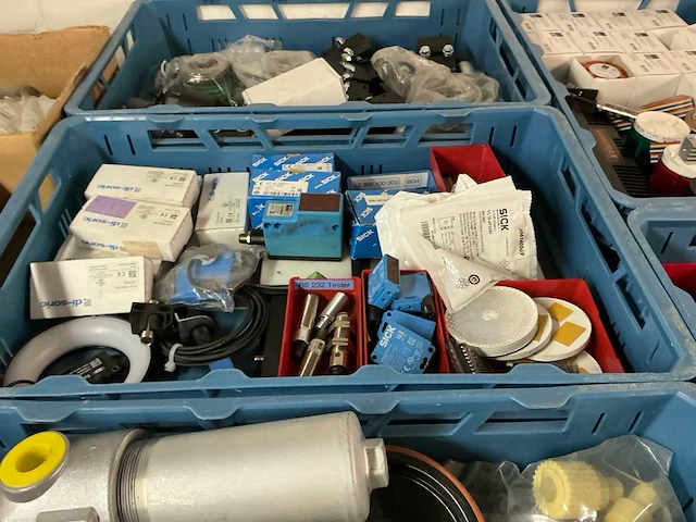 Grote partij machinebouw-toebehoren - afbeelding 15 van  18