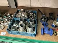 Grote partij machineonderdelen, toebehoren en veiligheidskleding - afbeelding 12 van  16