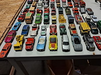 Grote partij metalen autotjes 61 stuks - afbeelding 3 van  4