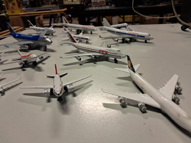 Grote partij metalen vliegtuigen 12 stuks - afbeelding 5 van  6