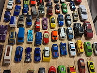 Grote partij metalen wagens 110 stuks - afbeelding 4 van  9