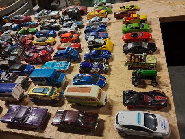 Grote partij metalen wagens 110 stuks - afbeelding 9 van  9