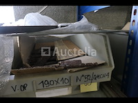 Grote partij meubelscharnieren; ijzeren en messing reuzelpluggen - afbeelding 5 van  19