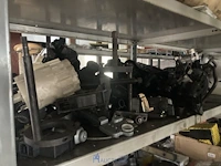 Grote partij onderdelen en toebehoren voor auto's - afbeelding 15 van  44