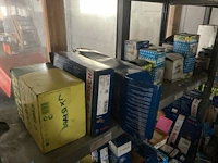 Grote partij onderdelen en toebehoren voor auto's - afbeelding 12 van  44